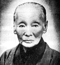 岡上菊栄